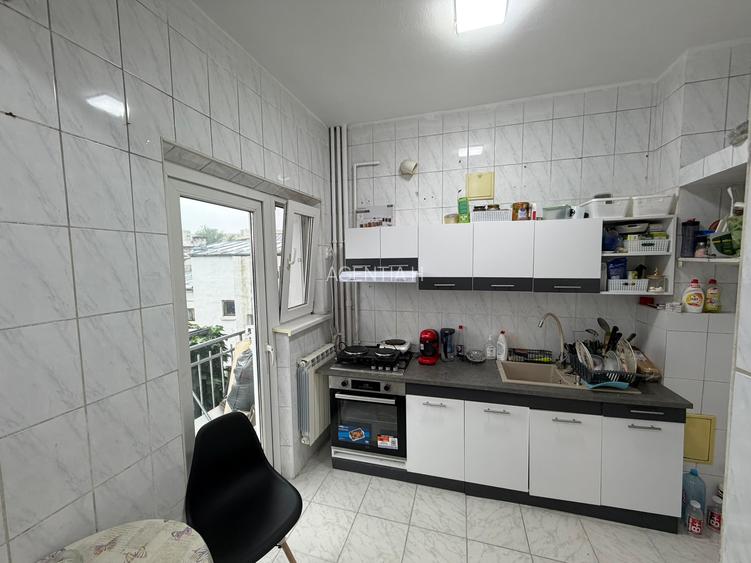 Apartament 3 camere, etajul 2, 78mp, 2 balcoane, bloc interbelic - 14