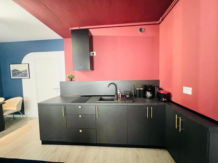 NOU / DEOSEBIT / COMPLET MOBILAT SI UTILAT / INVESTITIE