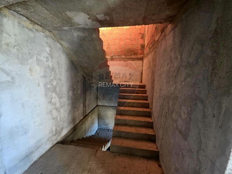 Casă / Vilă cu 5 camere de vânzare - 6