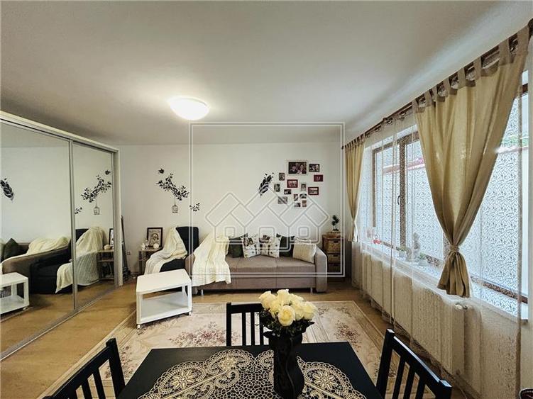Garsoniera moderna, 38 mp utili - Selimbar