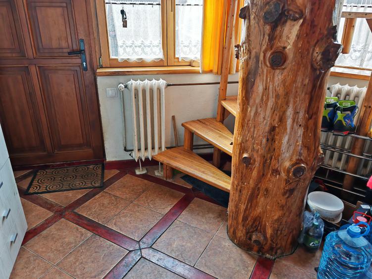Casa 5 camere pozitie deosebita RASNOV