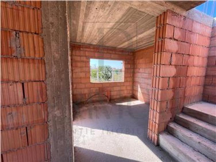 DUPLEX, Mosnita Veche, finisaje la alegere