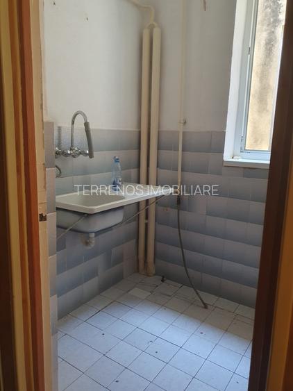 Apartament 2 camere Bulevard/Scoala 7 , etaj 4 cu hidroizolatie - 4