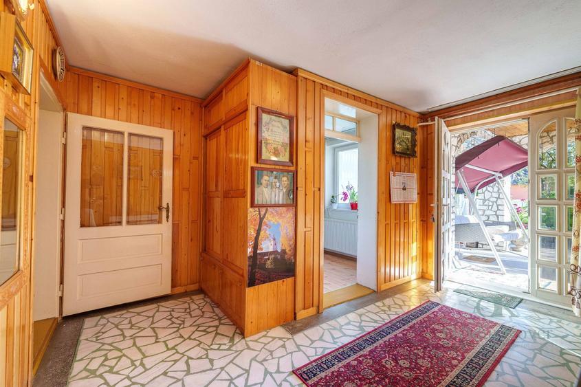 Casă 5 dormitoare, 288 mp utili, teren 1675 mp, Sfântu Gheorghe
