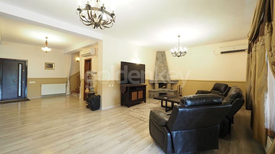 Vila individuala cu 8 camere | 1000mp teren | panouri foto-voltaice
