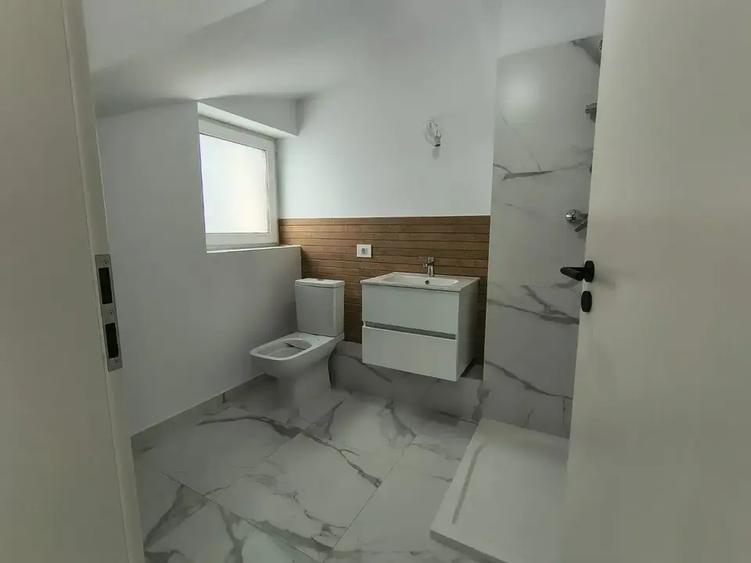 Apartament 4 camere | grădină proprie