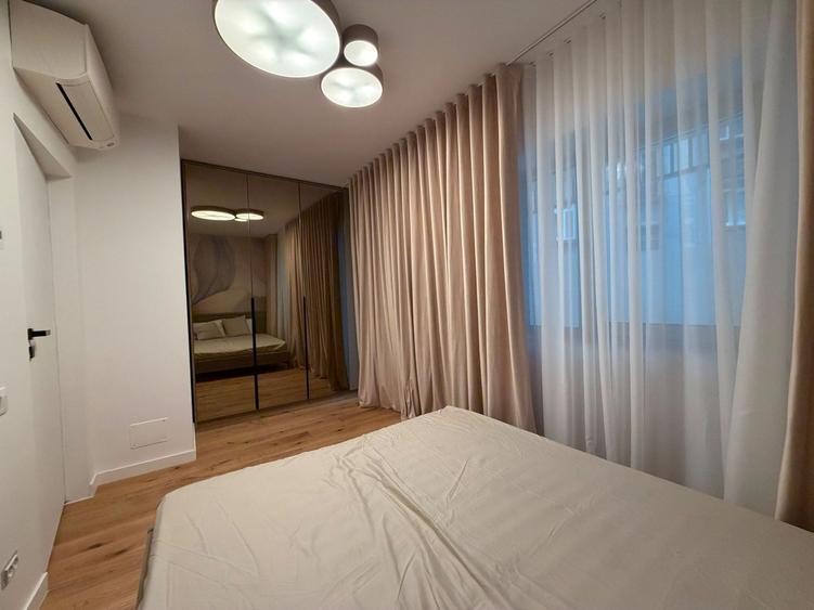 Apartament zona Unirii | 3 cam | Mobilat Lux | Terasa 145 mp | Parcare