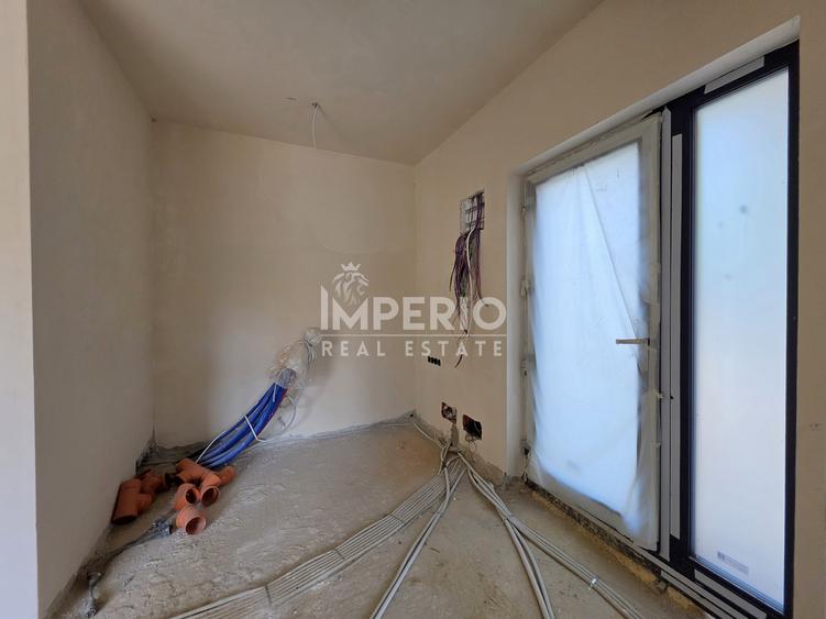 Casa individuala cu 6 camere si garaj pentru doua masini!