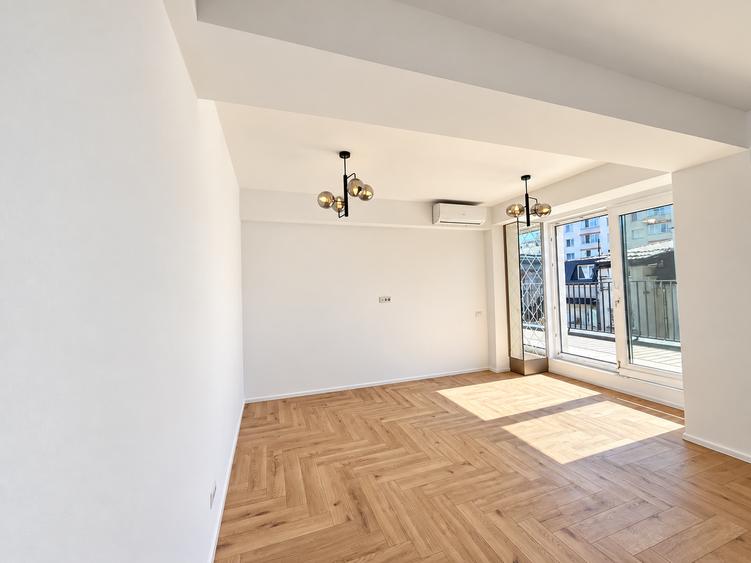 Apartament spectaculos cu 3 camere și terasă panoramică de 41 mp – zona Eminescu