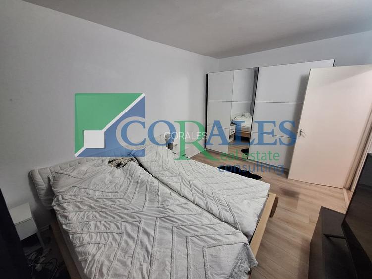 Martirilor- Judetean - 2 cam. 55 mp, balcon inchis,Mobilat+Utilat bloc Anvelopat - 8