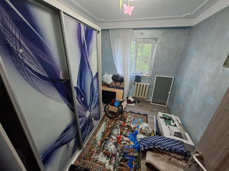 Apartament 3 camere zona Dacia - etaj 2 - centrala proprie