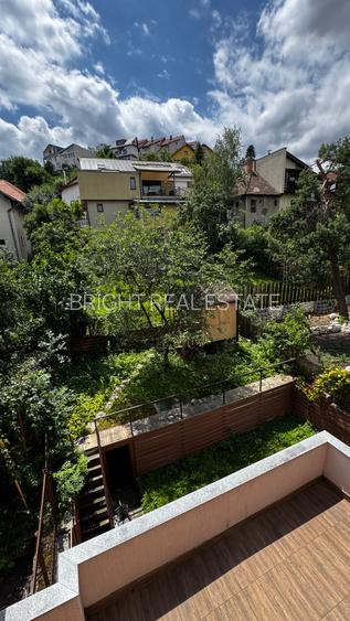 Casa de vanzare tip duplex- proprietate exclusiva in Centru vechi -curte privata - 31
