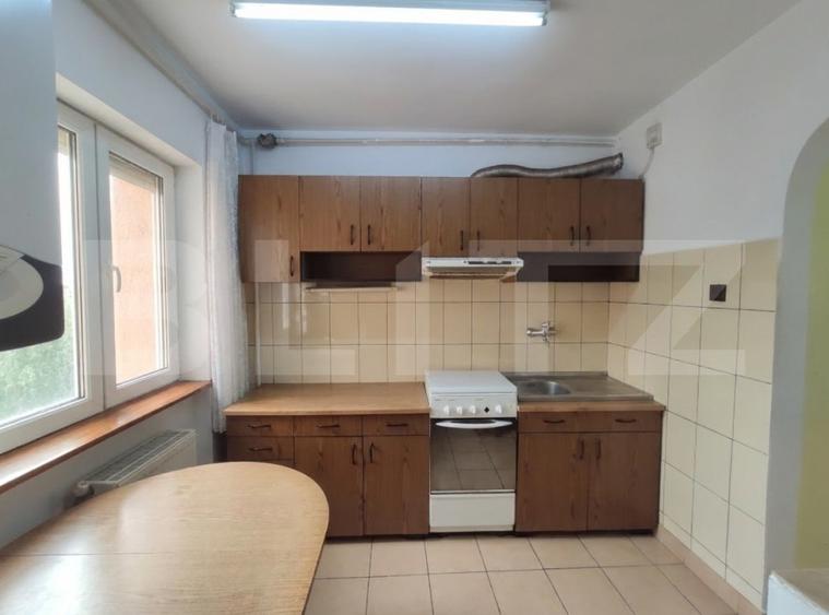 Apartament cu 3 camere, 90 mp, zona 14 Mai