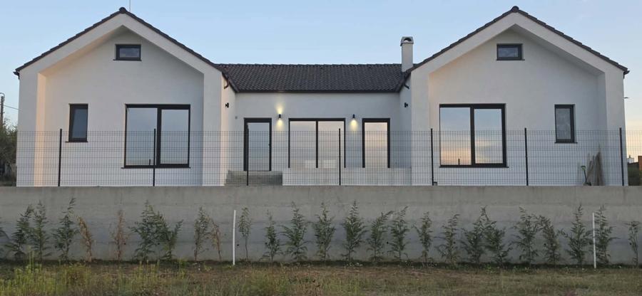 Casă individuală de vânzare | Dealurile Oradiei – Str. Antonio Vivaldi- CV0442