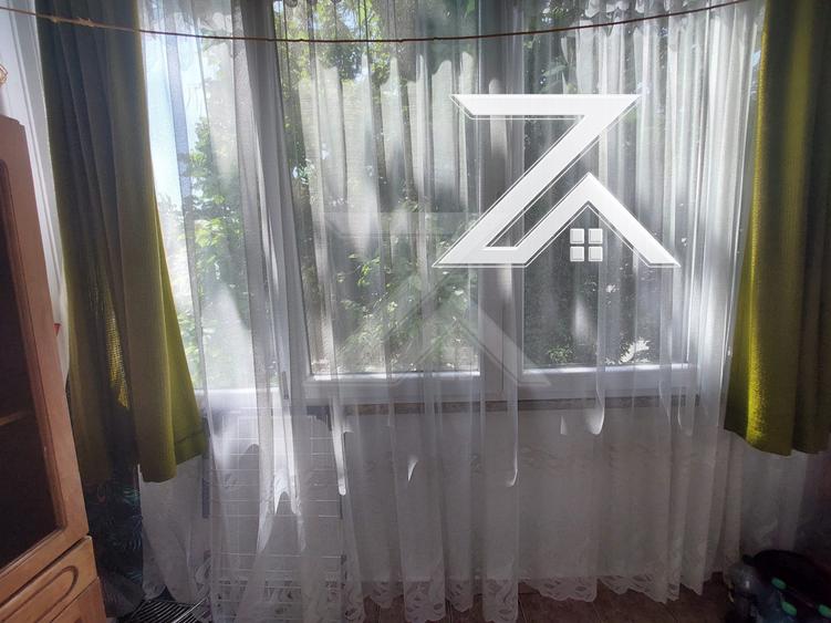Apartament 3 camere de închiriat – Decomandat, Etaj 1, Zona Dezrobirii
