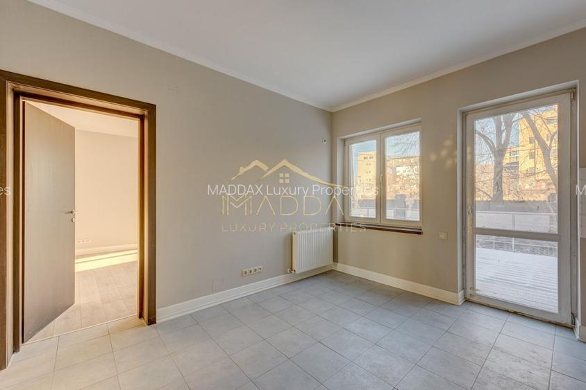 Vila ***400mp*** + Curte Proprie // zona Herastrau - 31