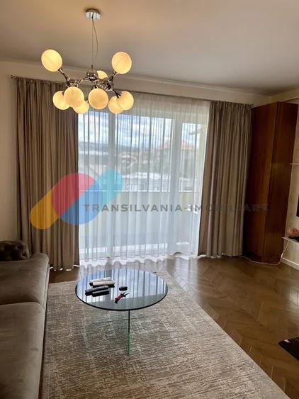 Apartament modern 2 camere + parcare subterana - Centru