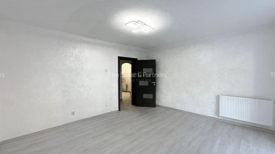 SPATIU COMERCIAL STRADAL – IULIU MANIU - 7