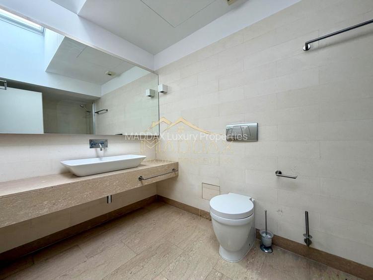 Vila cu 9 camere *900 teren* & piscina privata // Pipera - 56