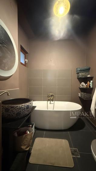 Apartament spatios cu 2 camere decomandat in centrul orasului