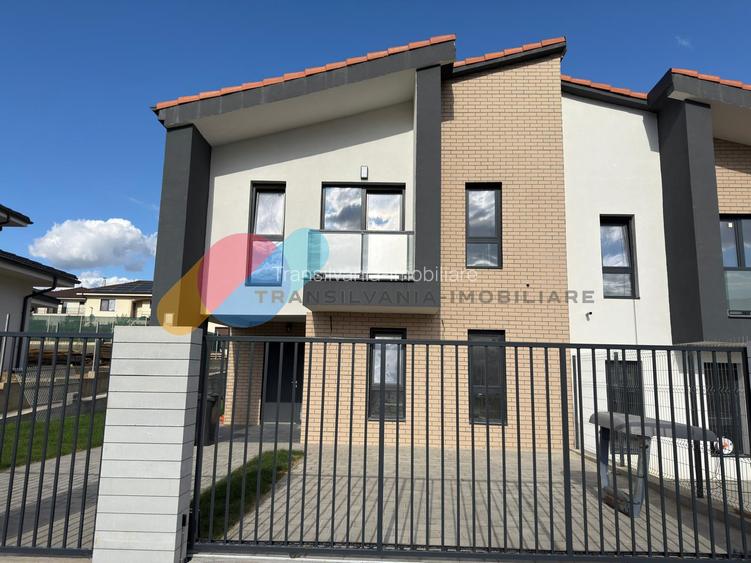 Casă modernă P+E | 120 mp utili | 355 mp teren | Panouri fotovoltaice |