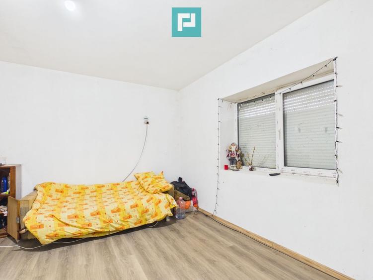 CASĂ ÎN ZERIND PE PRINCIPALĂ CU TEREN DE 1440 MP