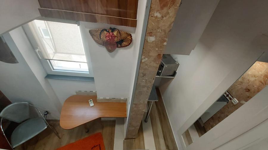 Chirie garsoniera renovata, mobilata si echipata in Centrul Vechi al Bucurestiul