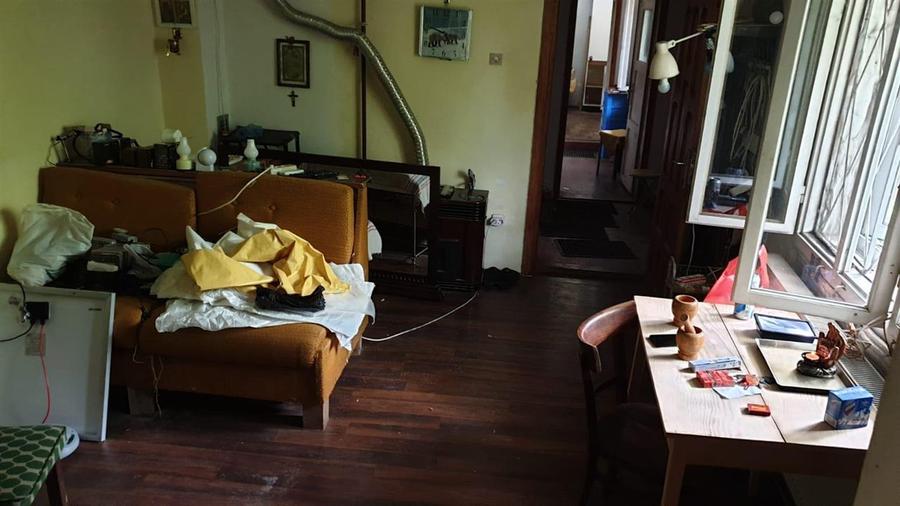 Zona Liceu Balcescu Casa caramida+boltari cu teren=158 mp, Deschidere 8,8m