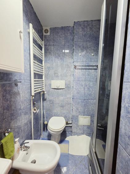 Apartament 3 camere imbunatatit parter balcon Micro 40