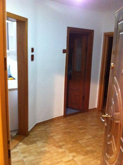 Apartament cu 3 camere str. Savenilor