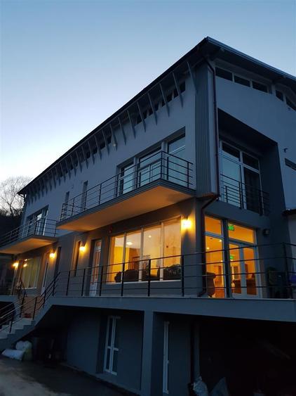 9 camere l Ideal Investitie l Util 418 mp l Teren 650 MP l Floresti