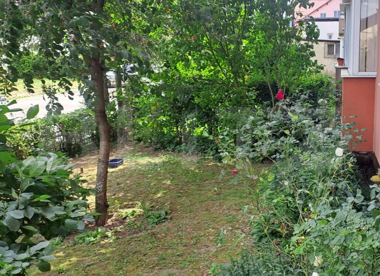 Cernatu, Săcele – Apartament 2 camere cu balcon mare, parter înalt