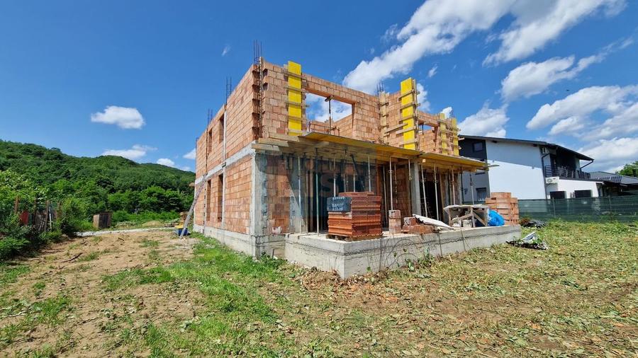 Duplex spatios 4 camere, Tauții-Măgherăuș 0%Comision