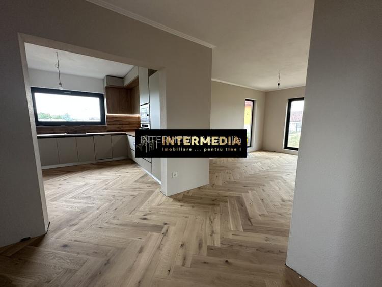 Casa Noua P+1 550 mp teren 3 bai 4 dormitoare Garaj Finisata intern mobila buc - 10