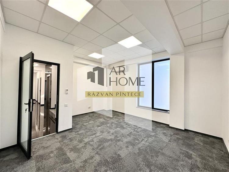 Spatii birouri de lux, de la 23 mp, zona ultracentrala, Ploiesti