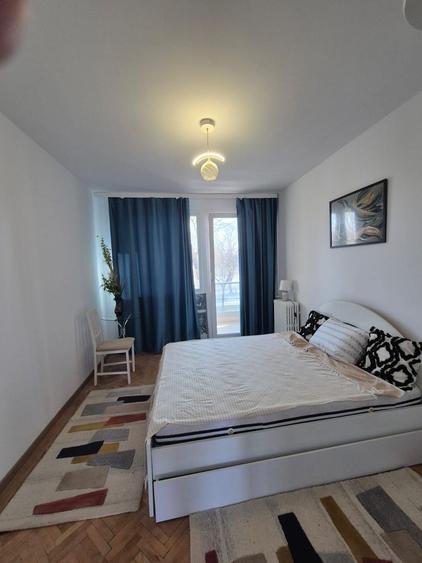 GARA APARTAMENT CU 2 CAMERE SEMI, MOBILAT UTILAT 47 MP PRET 89500 EURO