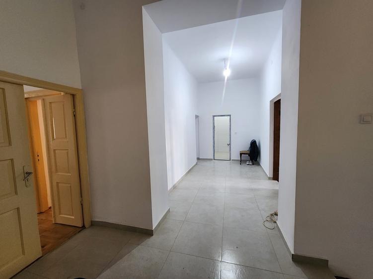Apartament 3 camere decomandat Unirii - Horoscop 8 minute metrou