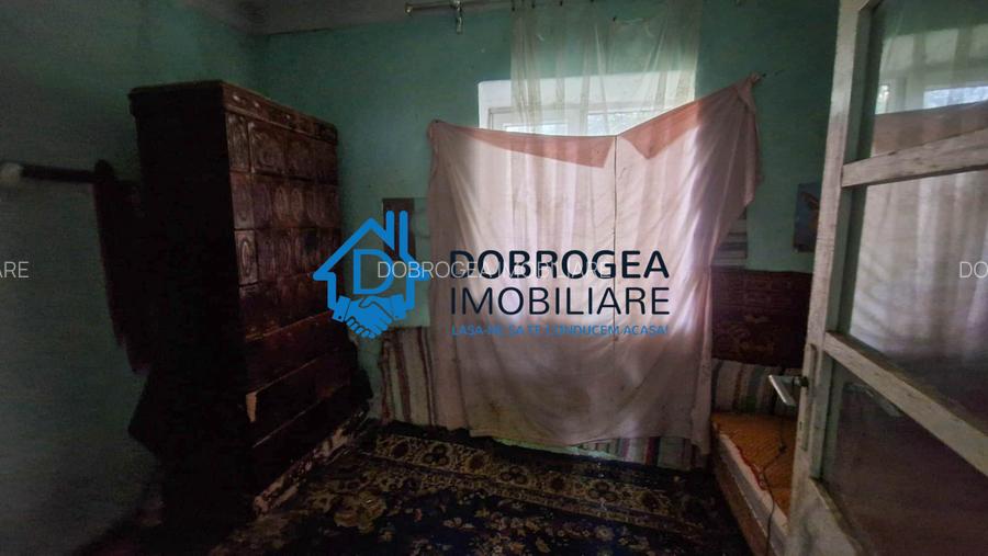  ZONA CENTRALA- CASA DEMOLABILA ,TEREN 733 MP,  DESCHIDERE STRADALA 11,5 ML - 10