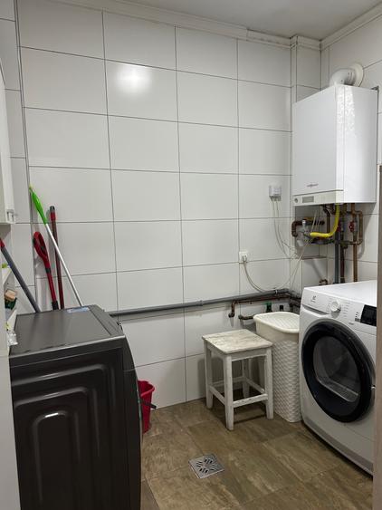 Casa individuala 5 camere - 2 bai - 922 mp teren - garaj - Selimbar