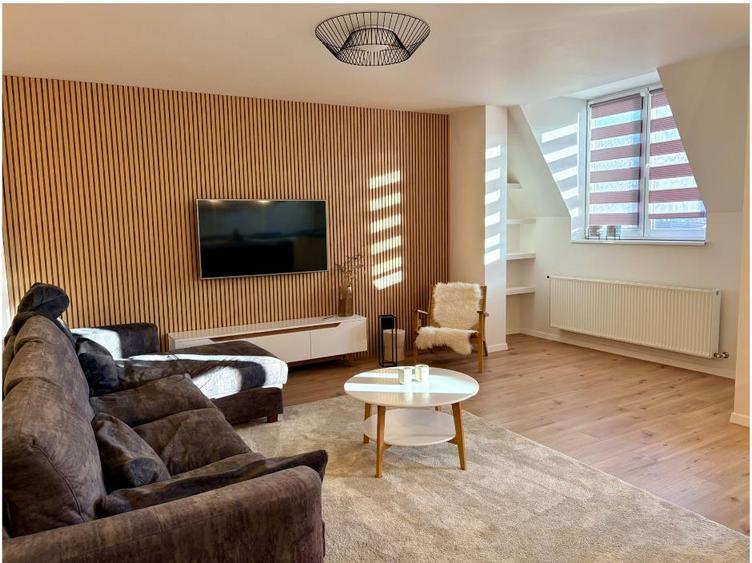 Apartament 4 dormitoare ,la casa Central