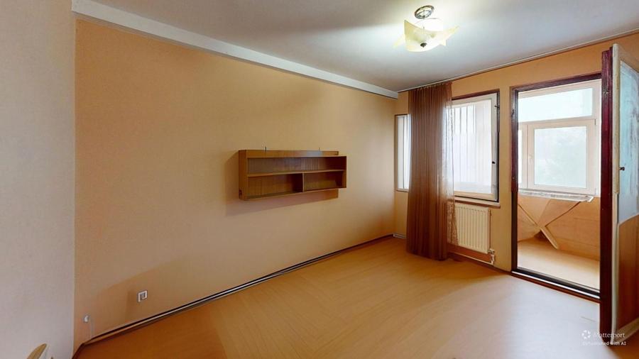 De vanzare, Bd. Ferdinand – 3 camere, 3 balcoane inchise, decomandat
