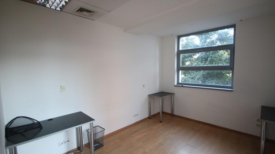 De inchiriat spatiu cu destinatie birouri,Complex studentesc