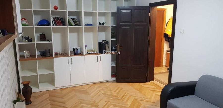 Proprietar - Inchiriez ap. 3 camere Centrul de Afaceri - Complex - 3