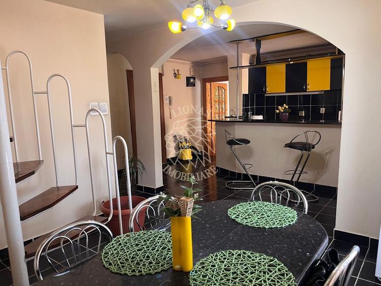Apartament 4 camere 132 mp-balcon-ideal locuire- zona Calea Moldovei