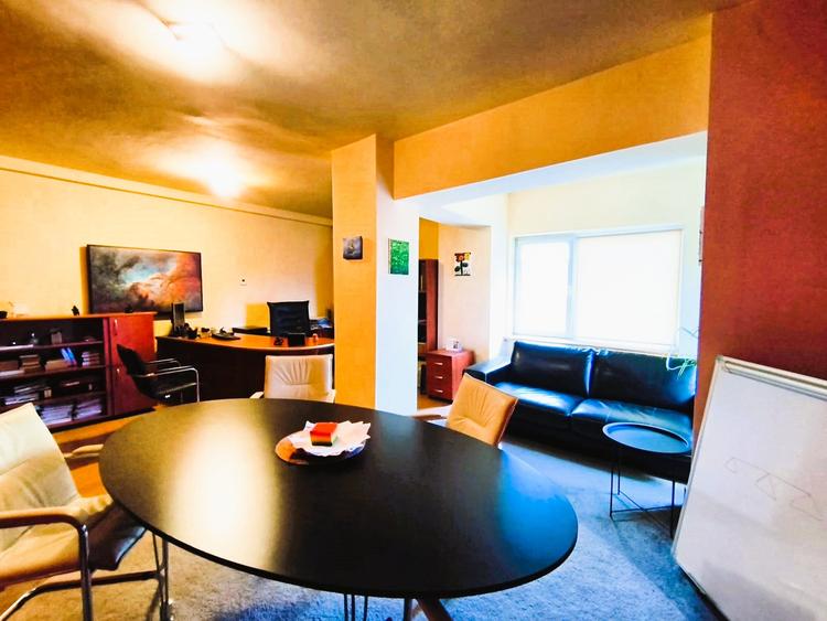 Apartament cu 4 camere/ birou - situat in Centrul Civic - 108 mp