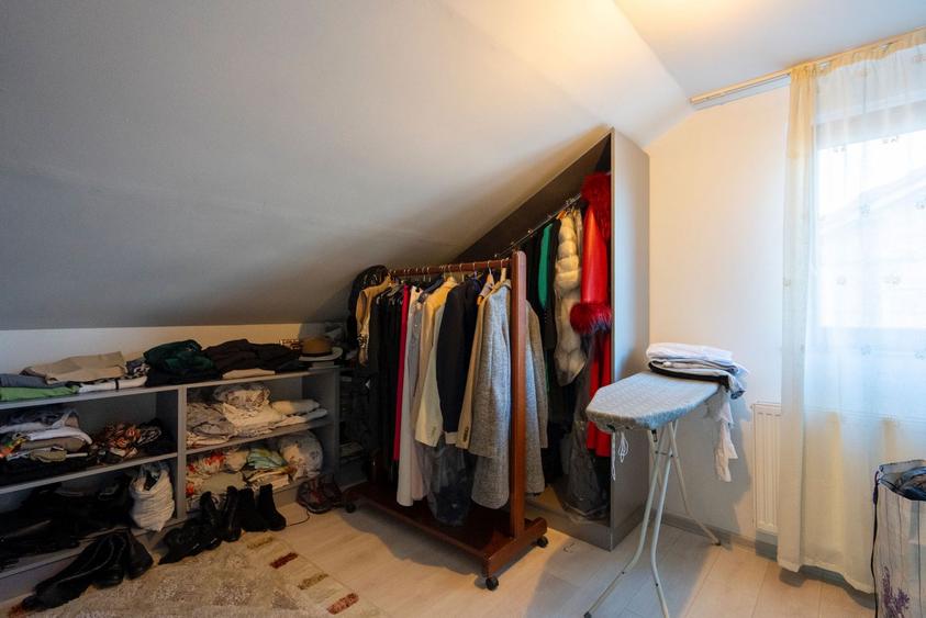 Casa in Nojorid cu 3 dormitoare 2 bai