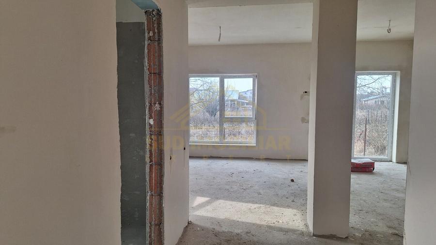 CASA P+1+M-CURTE LIBERA 130 MP-SCOLII