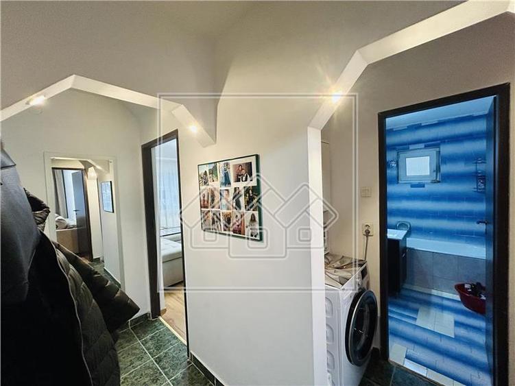 Apartament decomandat, 2 bai, 65 mp utili - Zona Turnisor