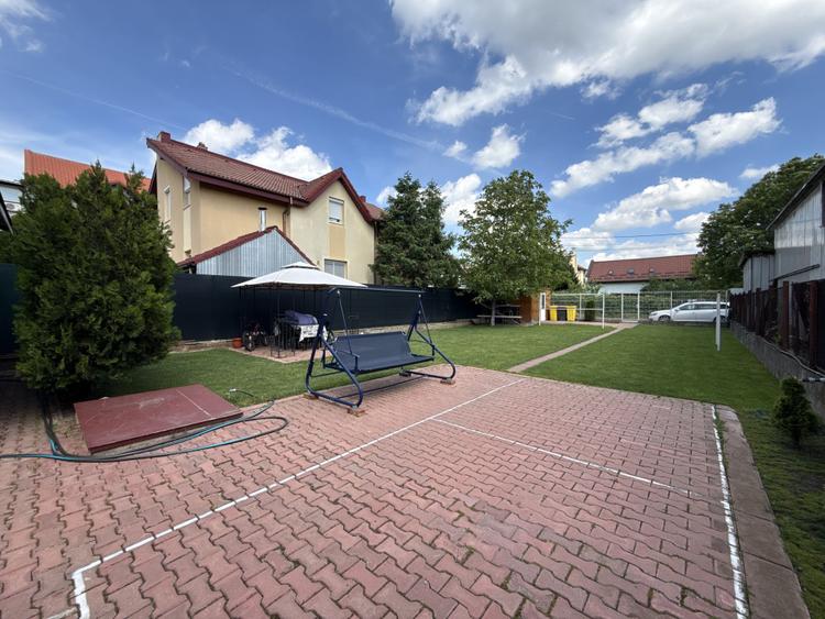 PIPERA VILA DE INCHIRIAT