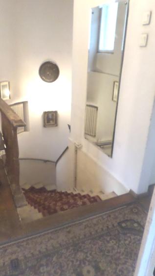 Apartament spatios in zona de Capitale, Dorobanti, in vila,